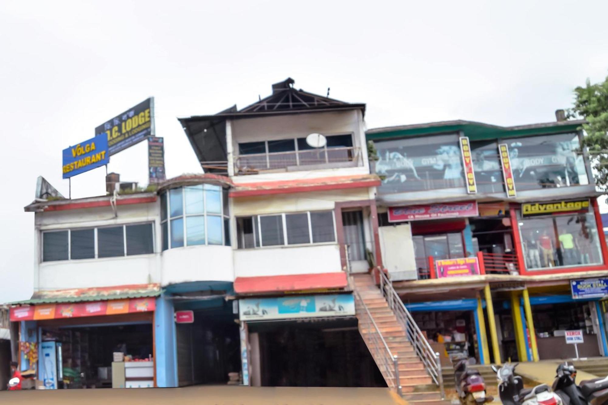 Hotel O Dc Lodge Kaharpara Exterior photo